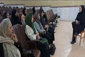 برگزاری جلسه آموزشی مهارت های فرزند پروری توسط واحد سلامت روان